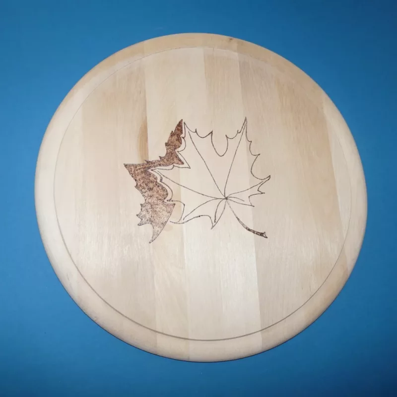 Brettchen rund Ahornblatt